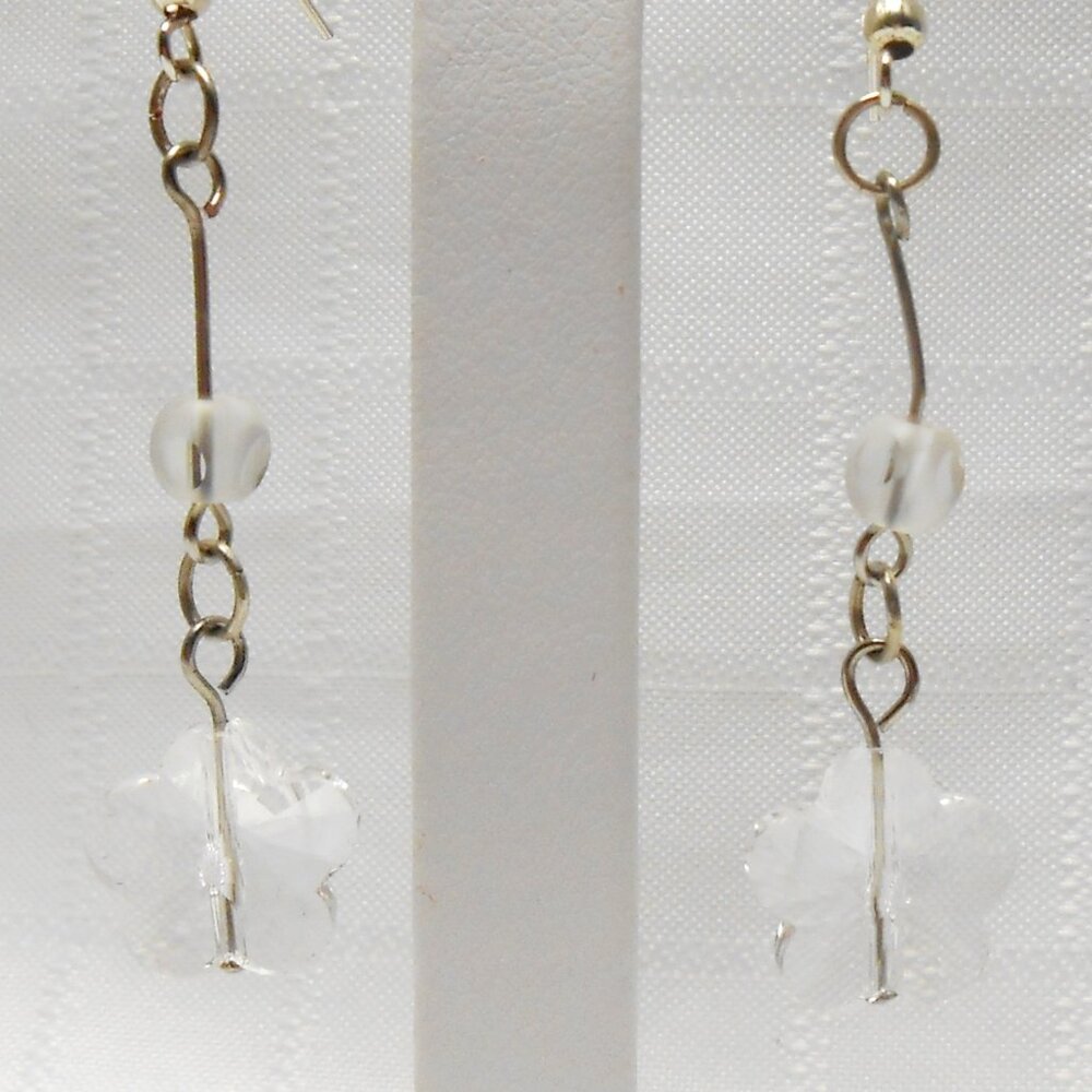 No631 Handmade earrings with glass flowers and Swarovski flowers glass cristals